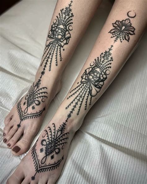 34 Trendsetting Shin Tattoo Ideas for Men & Women。